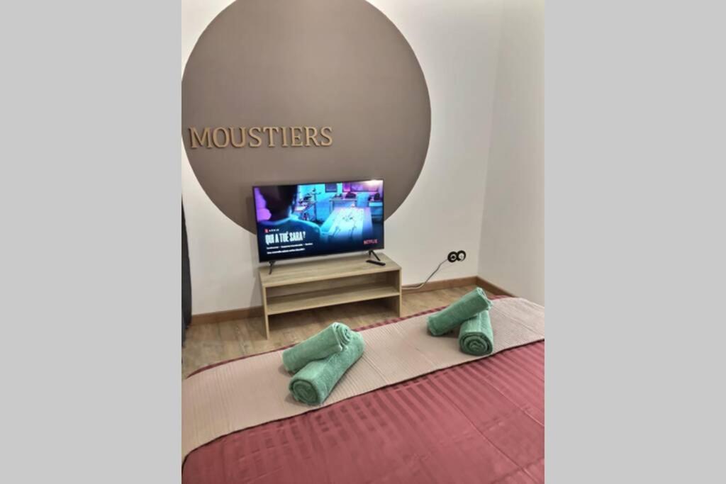 דירות Studio Tout Confort, Terrasse, Calme Moustiers #7 מראה חיצוני תמונה
